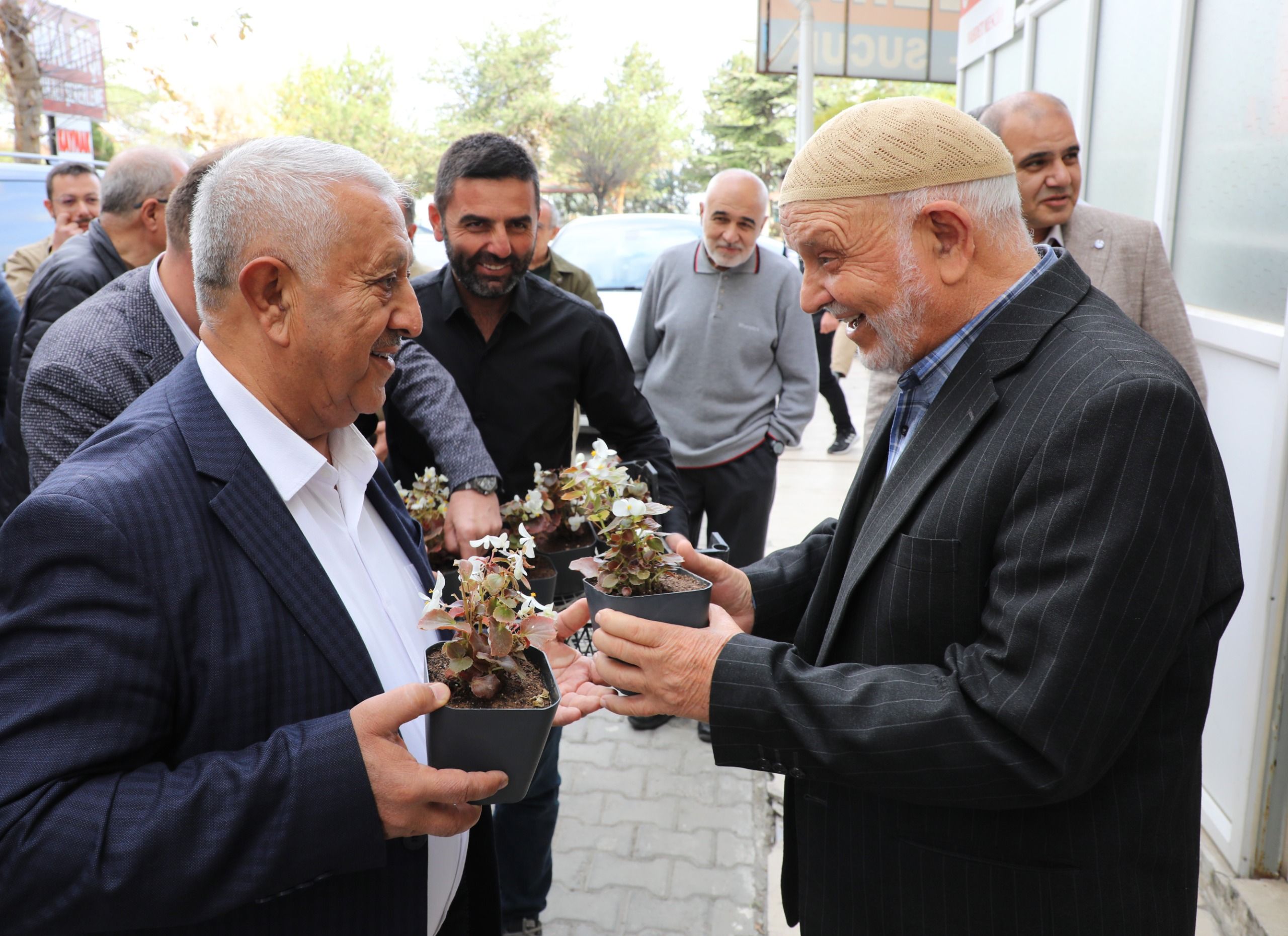 "İSTİŞARE KÜLTÜRÜYLE ÇÖZÜLER ÜRETİYORUZ"