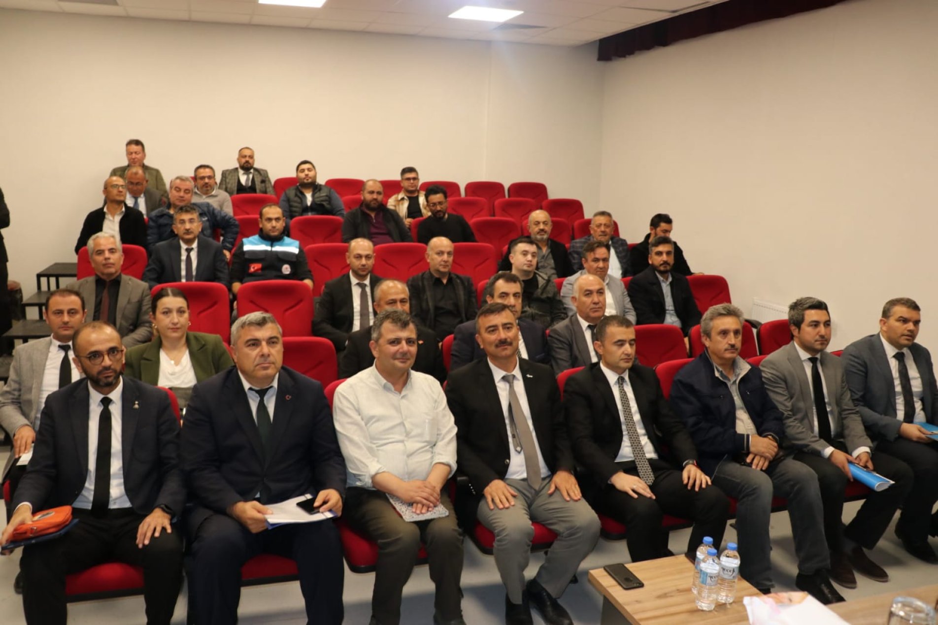 Eğitim ile sektör arasında köprü kurulacak