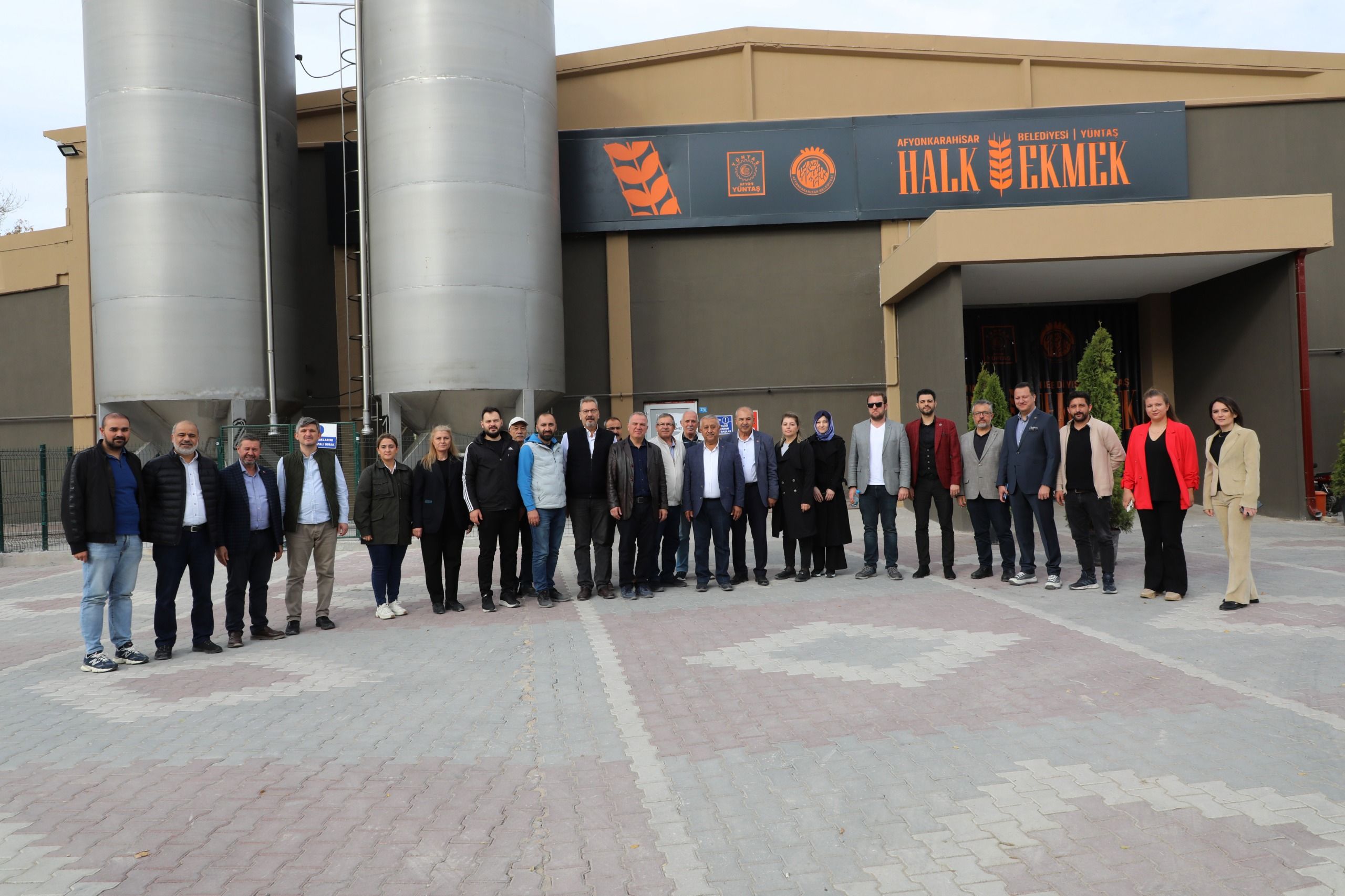 Başkan Zeybek Yatırımları Yerinde Gösterdi