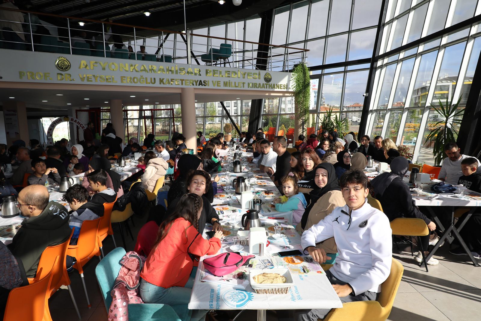 BAŞKAN ZEYBEK'TEN  "ÇOCUKLARIMIZIN YANINDAYIZ" ETKİNLİĞİ