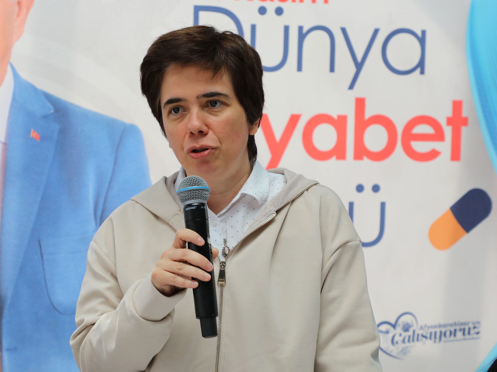 BAŞKAN ZEYBEK'TEN  "ÇOCUKLARIMIZIN YANINDAYIZ" ETKİNLİĞİ