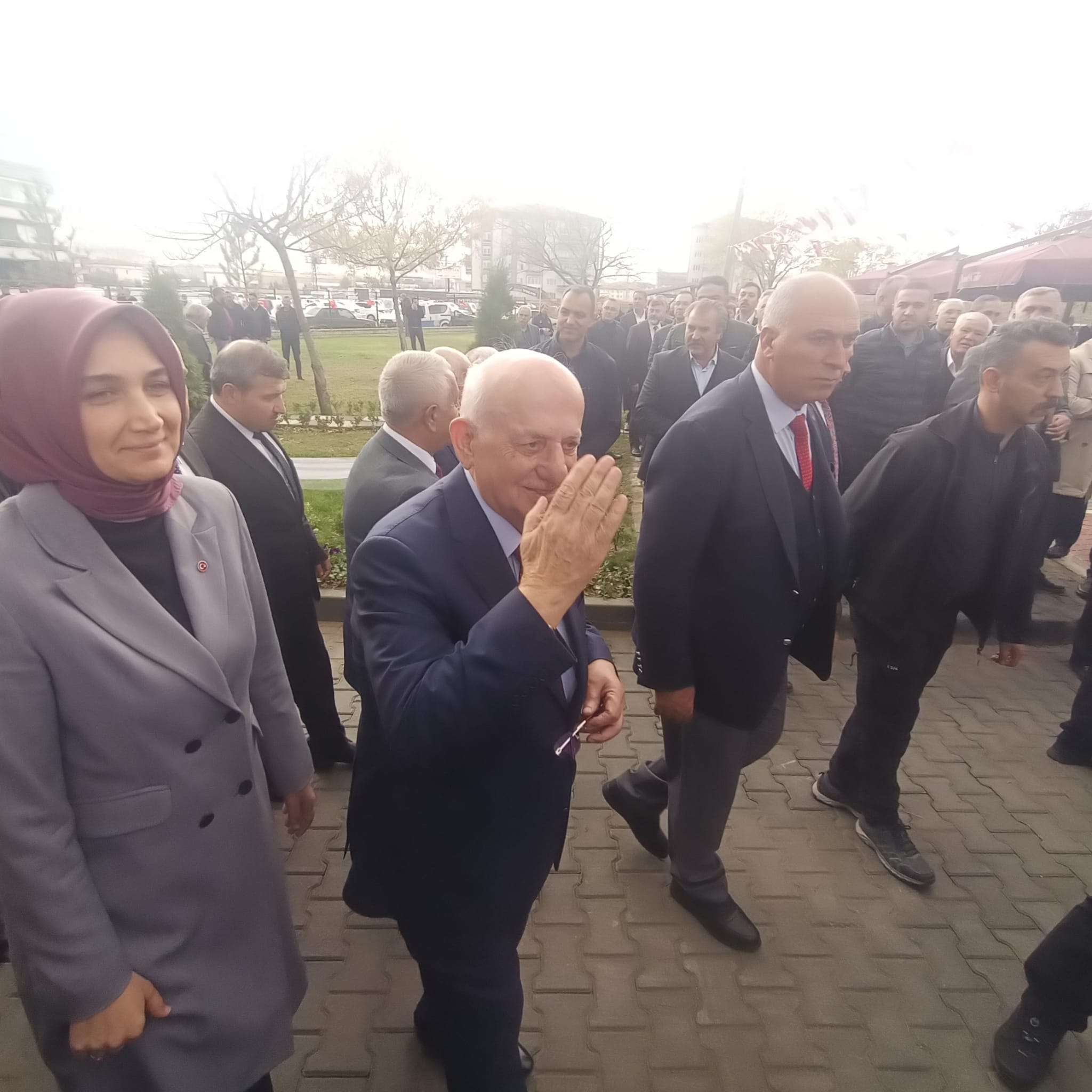 AFYONKARAHİSAR BELEDİYESİ HALK EKMEK FABRİKASI HİZMETE GİRDİ