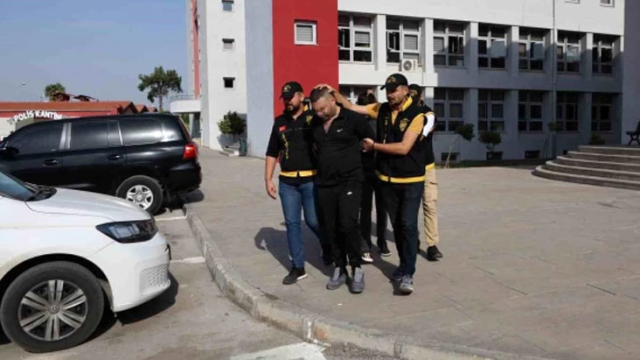 SAKAR SOYGUNCU KENDİNİ VURDU