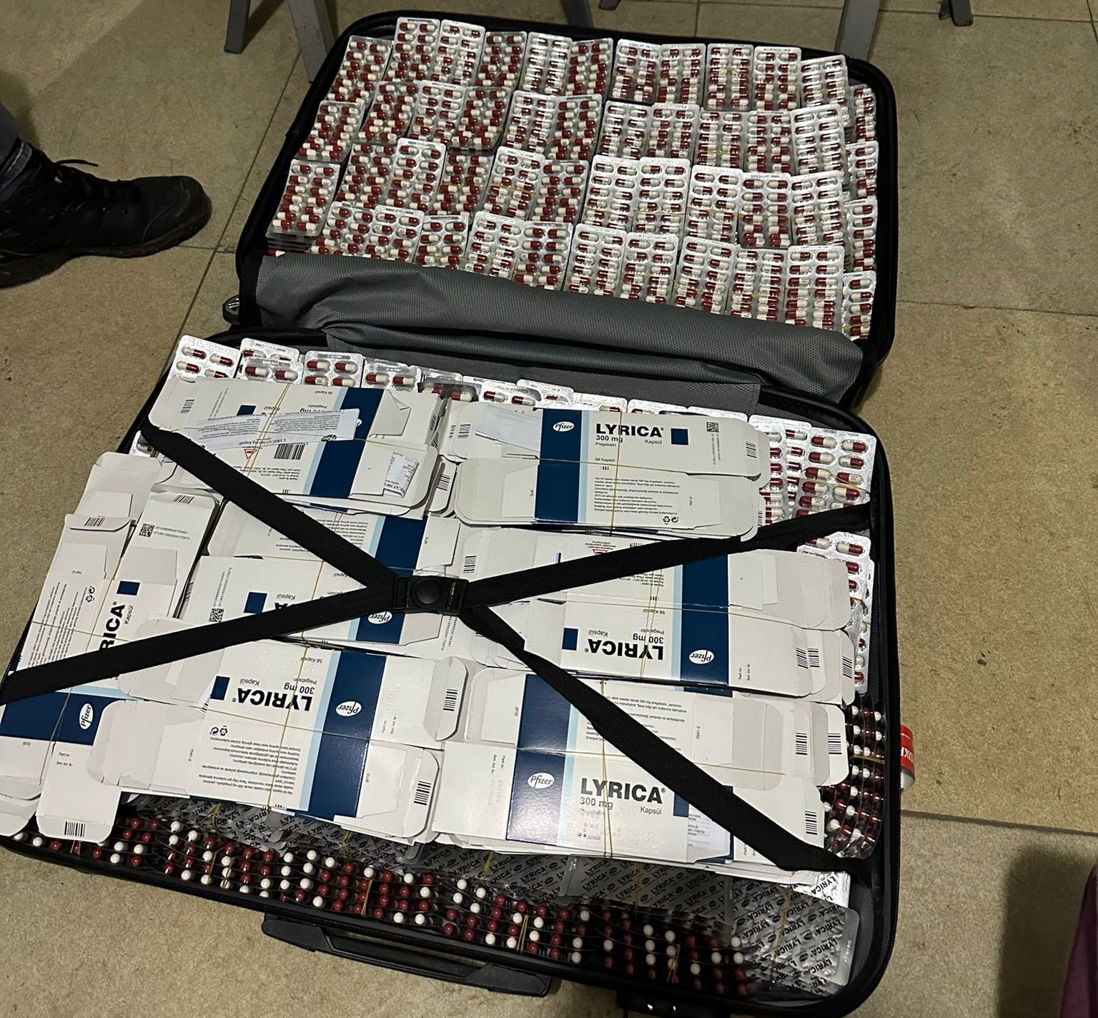 OTOBÜS YOLCUSU SUÇÜSTÜ YAKALANDI