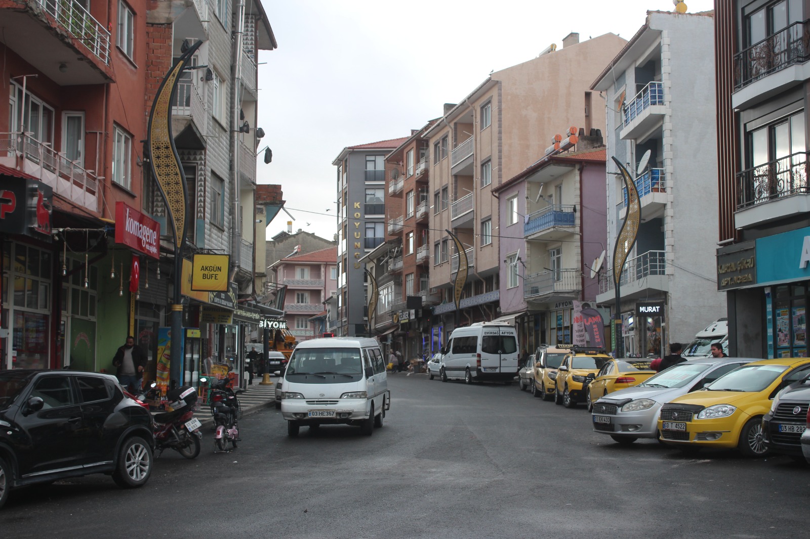 Emirdağ Belediyesi'nin Aydınlatma Çalışmalarıyla Emirdağ Işık Saçıyor