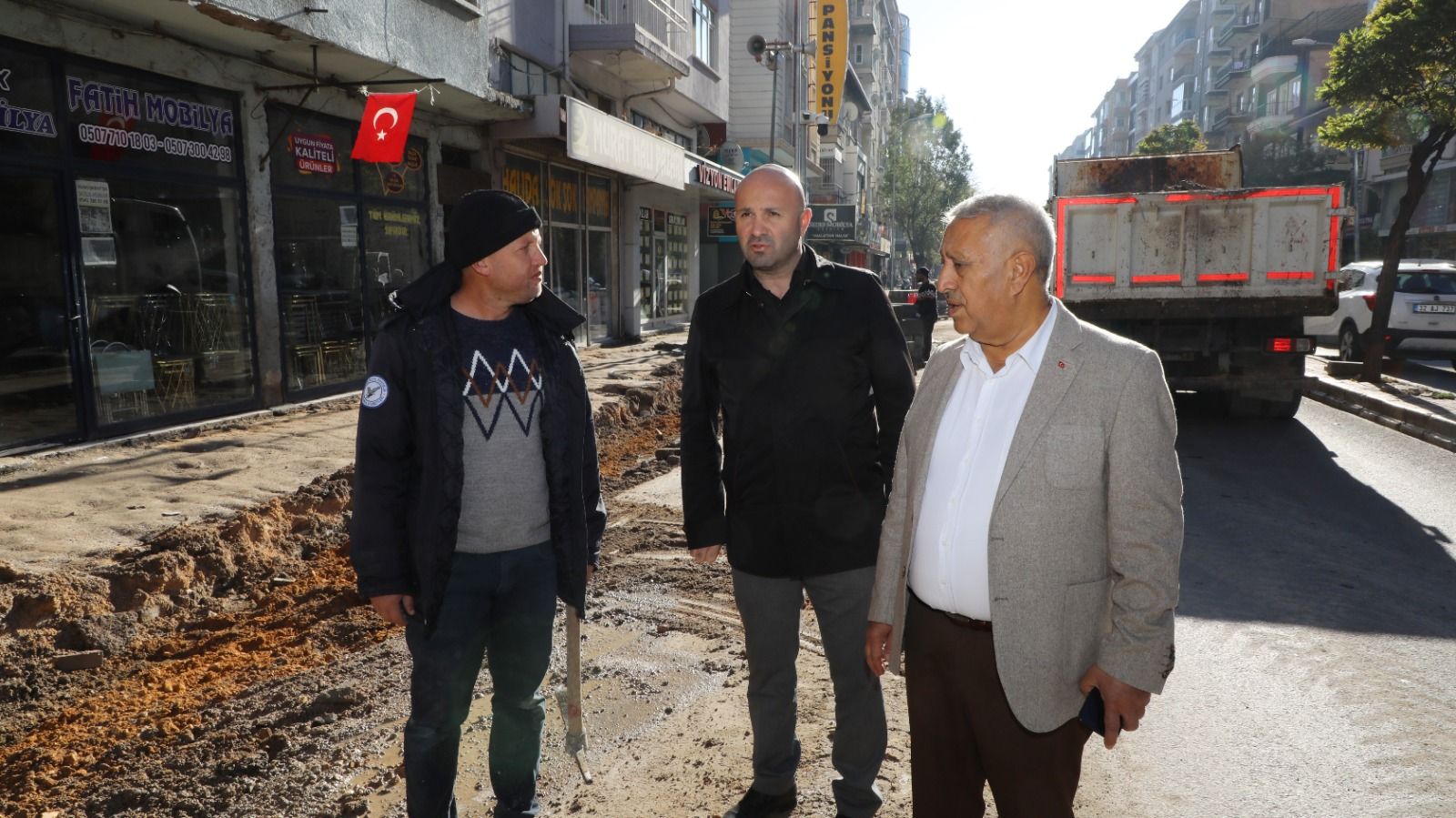 Zeybek Başkan Çalışmaları Yerinde Takip Etti