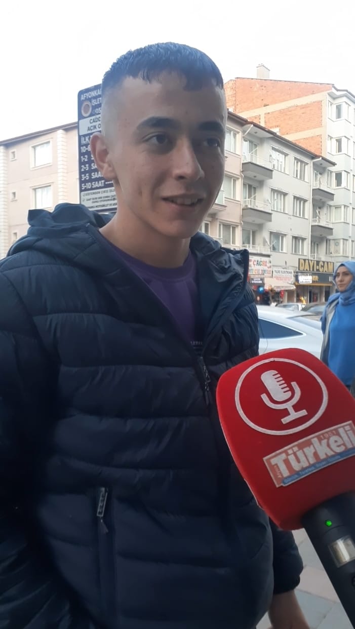 Eyt'den Yararlanamayan Staj ve Çıraklık Mağdurlarına Mikrofon Uzattık