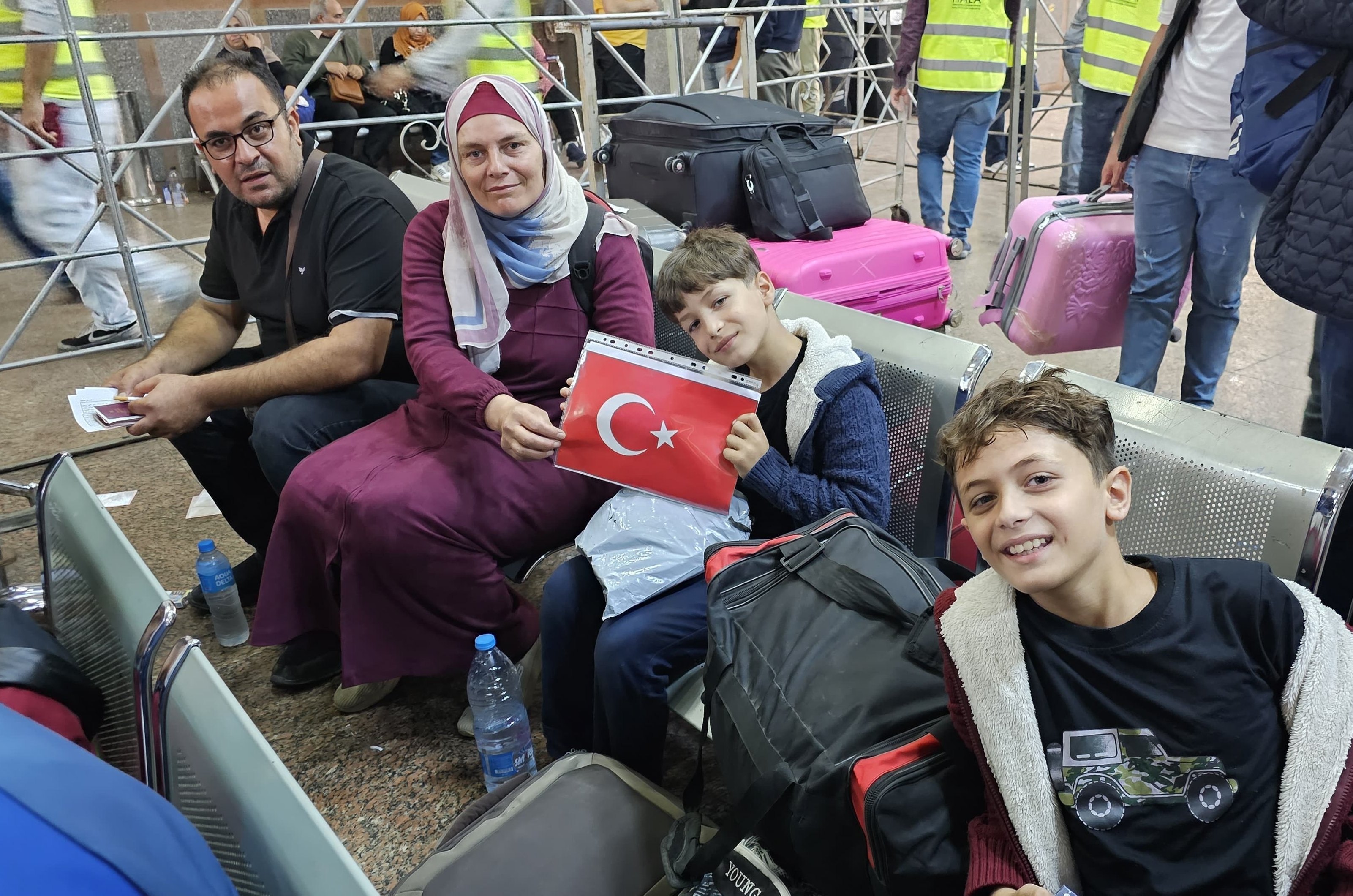 44 Türk vatandaşı daha Gazze'den tahliye edildi