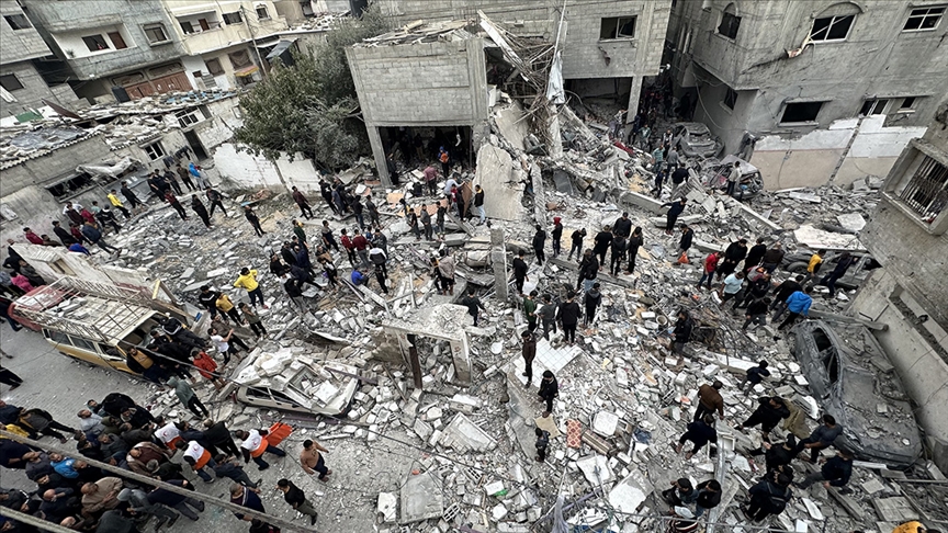 İSRAİL 45. GÜNDE DE GAZZE'Yİ ARALIKSIZ VURDU