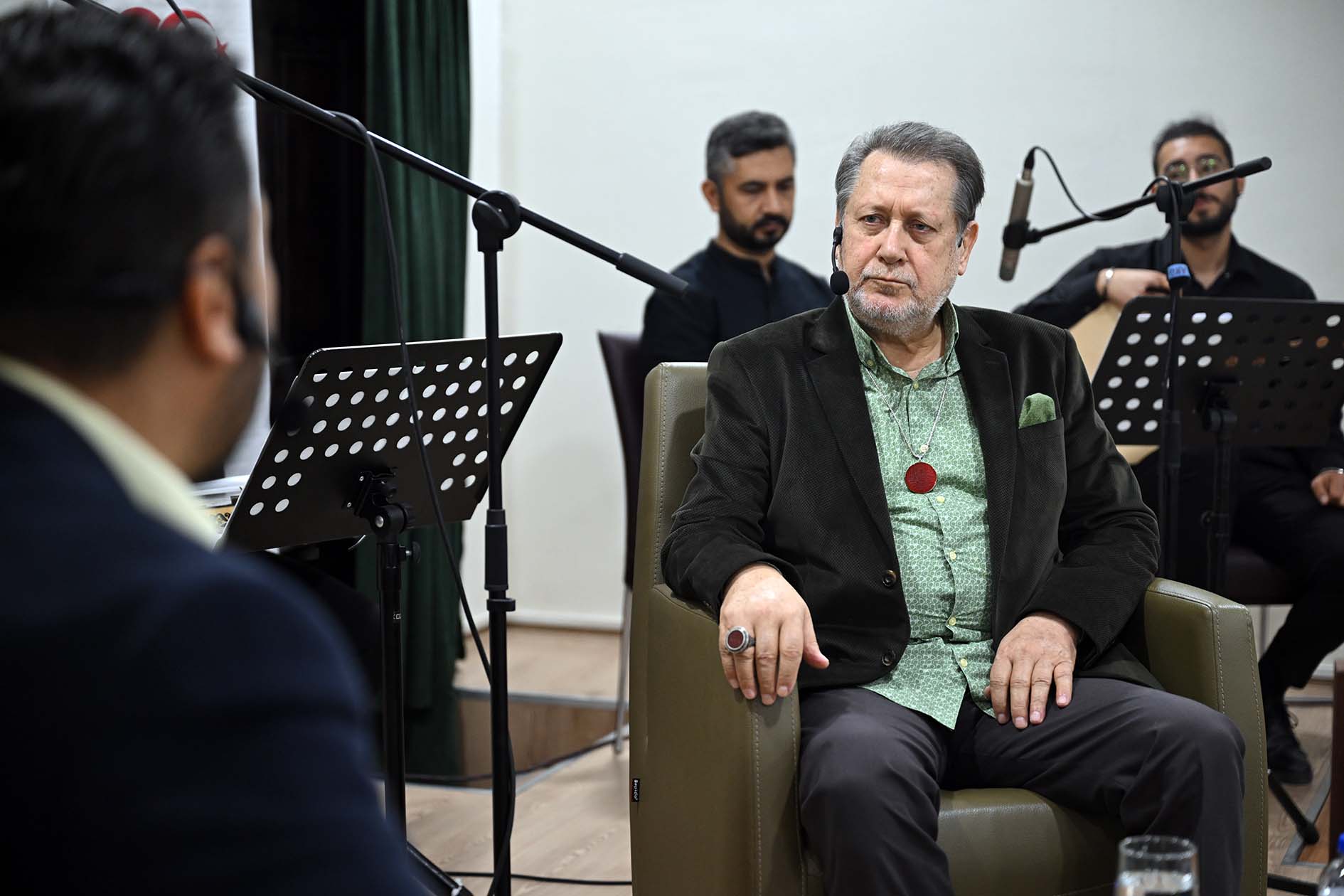Ahmet Özhan’a onur ödülü