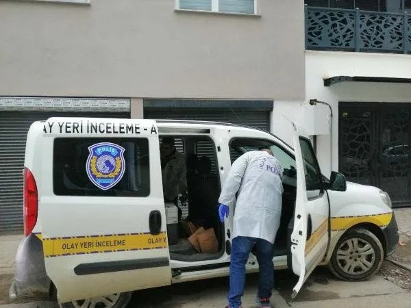Anne ve Kızı Telle Boğarak Öldürmüş