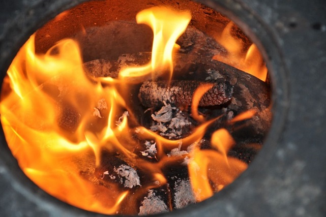 Yetkiler Uyardı. Afyon'da Soba ve Doğalgaz Zehirlenmelerine Dikkat.!