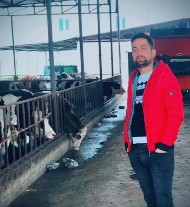 ÇAPA MAKİNESİNİN ÜZERİNE DÜŞTÜ