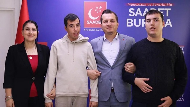 Karataş: "Engelli Bireyler Siyasette Temsil Edilmeli"