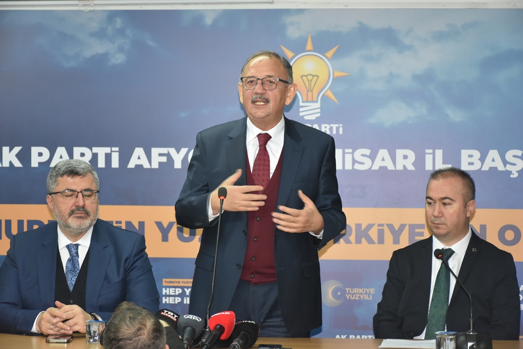 "BİZE SİLAH VERMEYENLER, ŞUAN BİZDEN SİLAH BEKLİYOR"