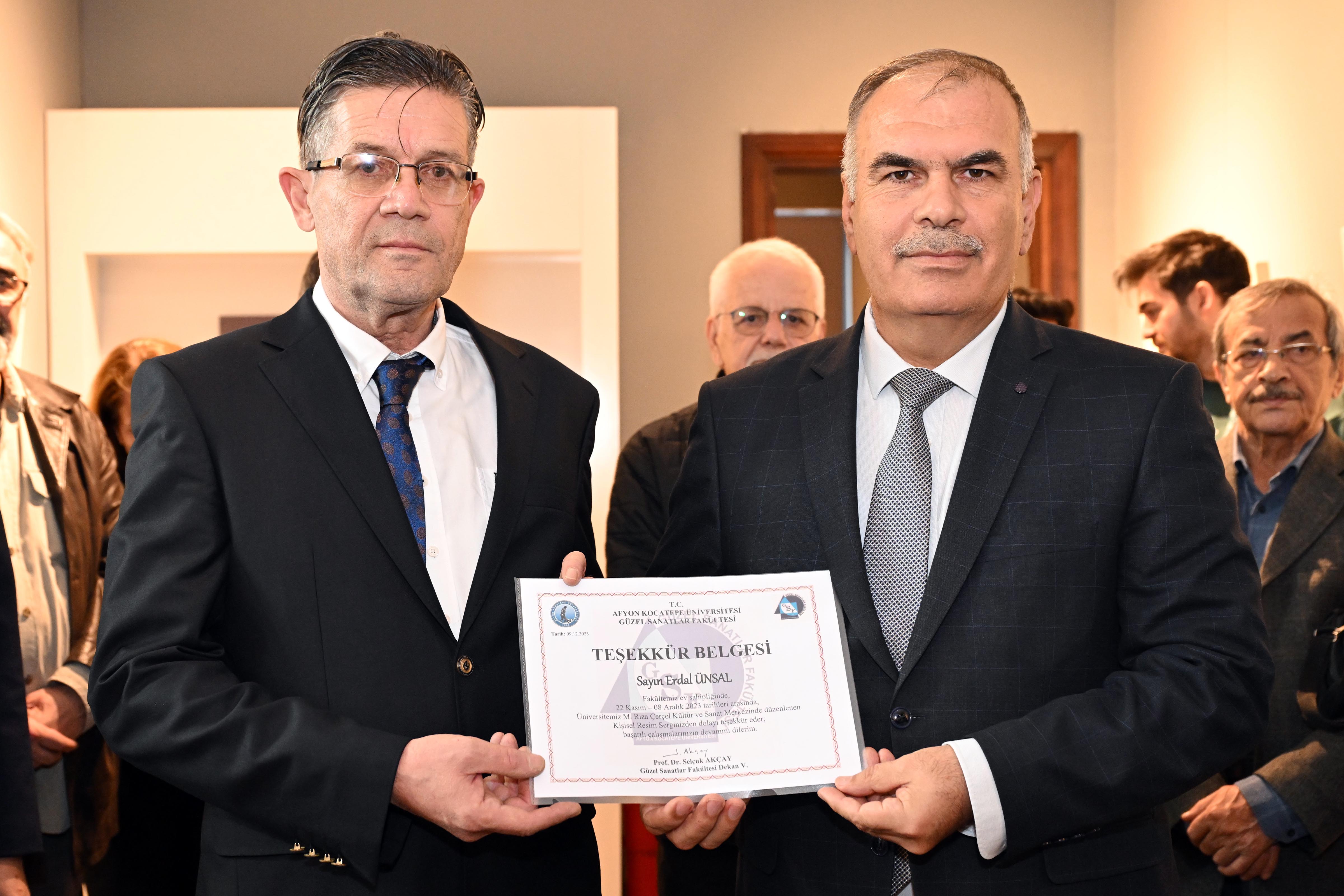 59 eser aynı anda 2 sergide gösterimde