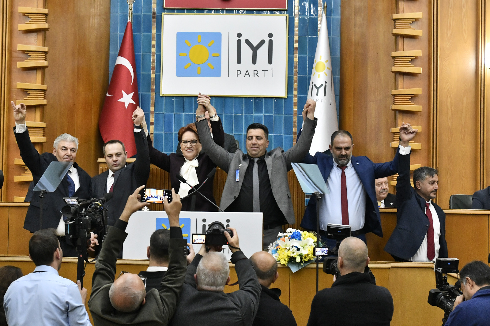 Meral Akşener 6 Adayı Açıkladı