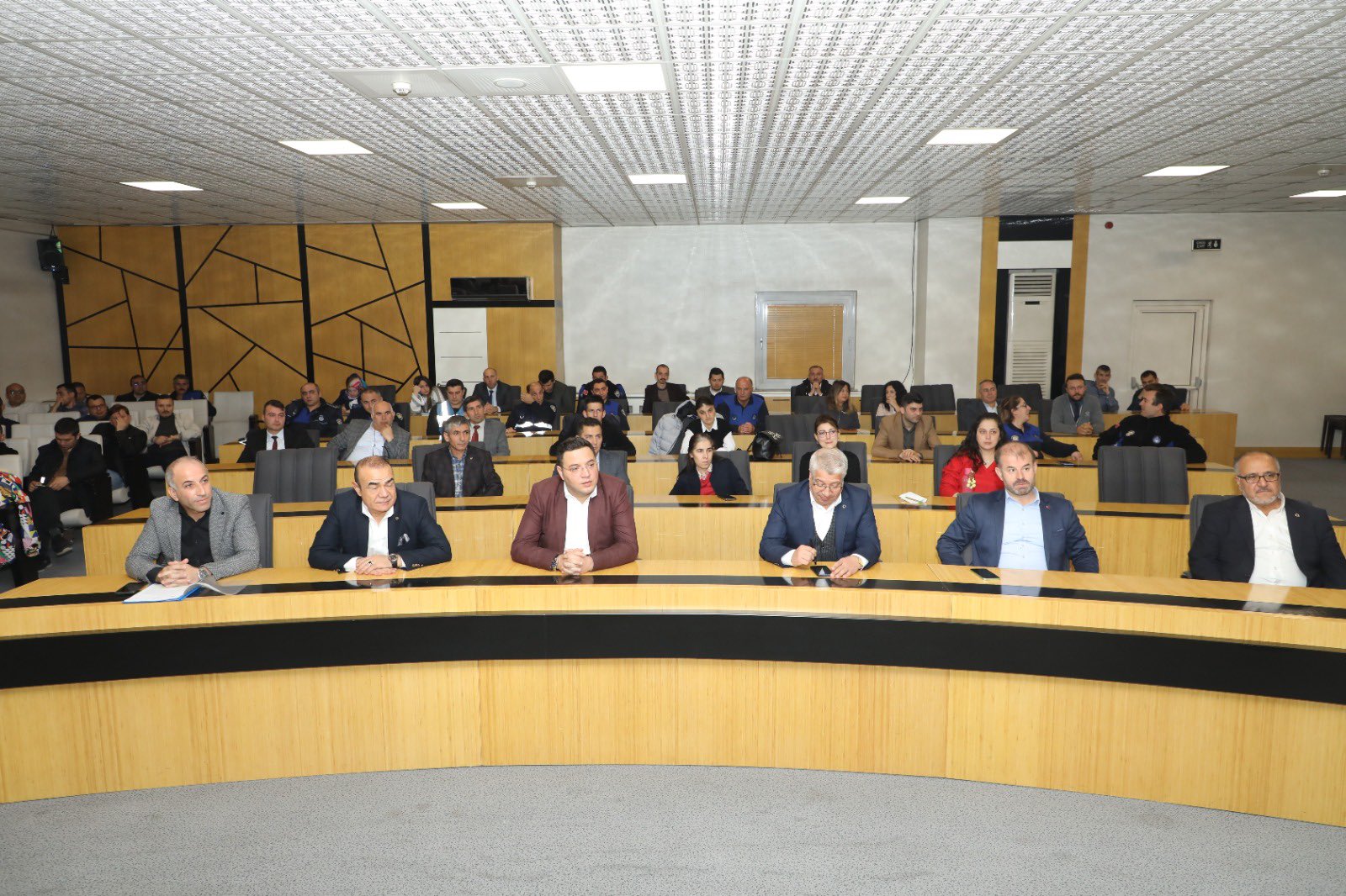 Hizmet içi eğitim seminerleri devam ediyor