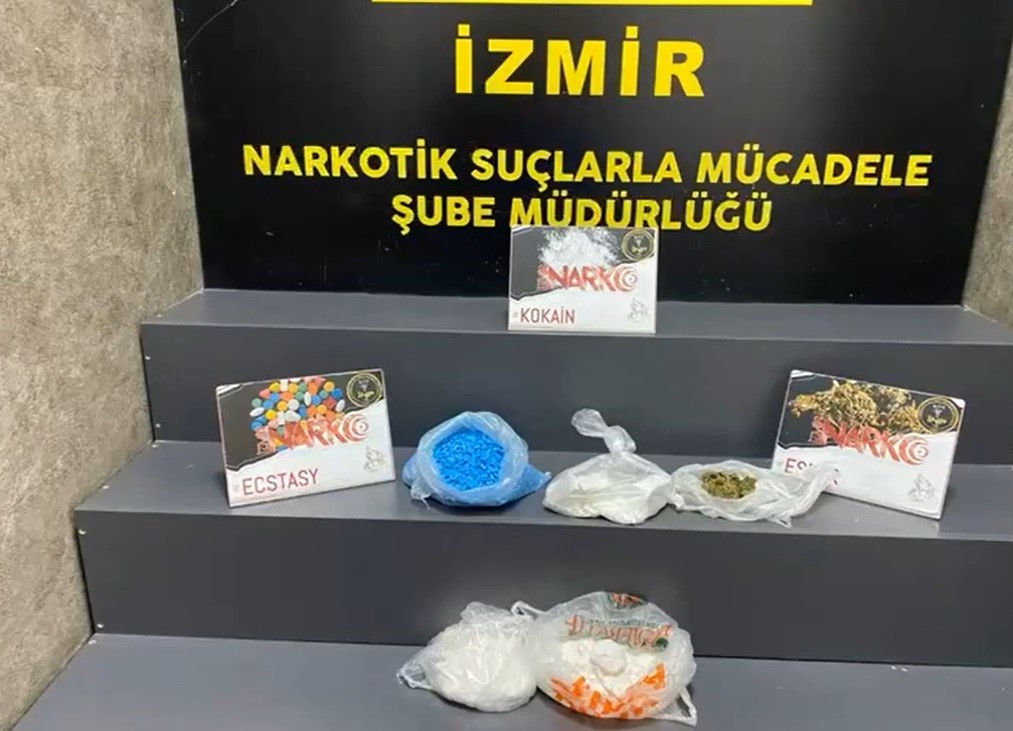 ŞÜPHELİ ARAÇ TAKİBE ALINDI