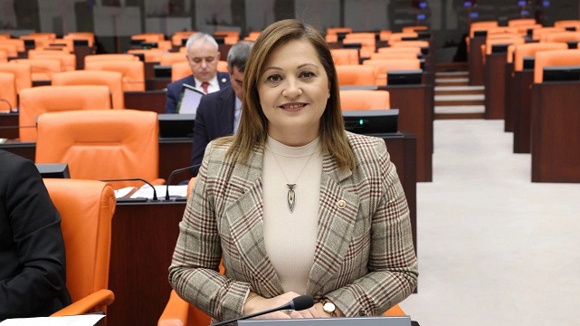 CHP'li Köksal ''Öve Öve Bitiremeyenler Döve Döve Yollamak İstiyor''
