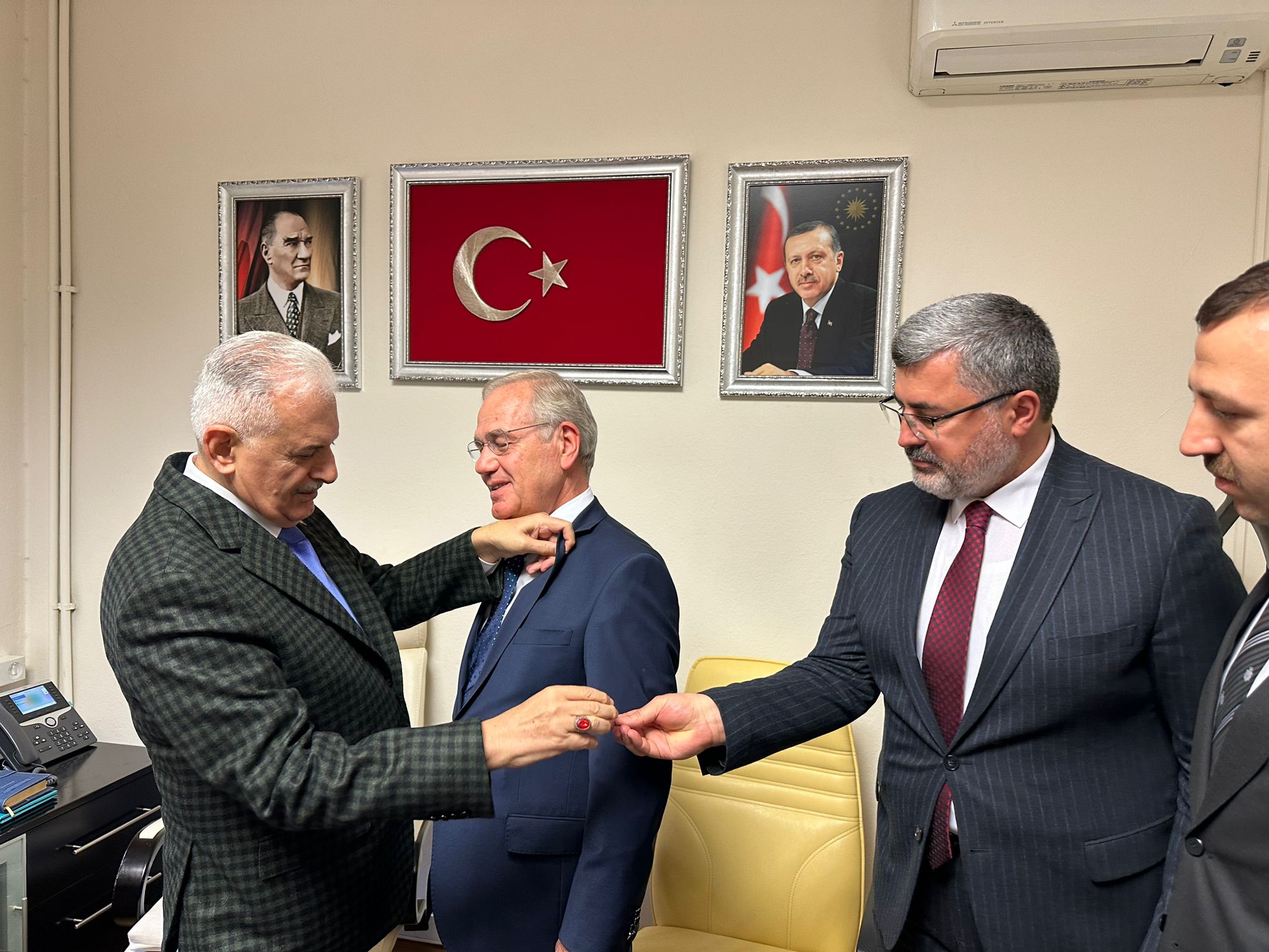 AK Parti'den yerel seçim öncesinde bomba transfer