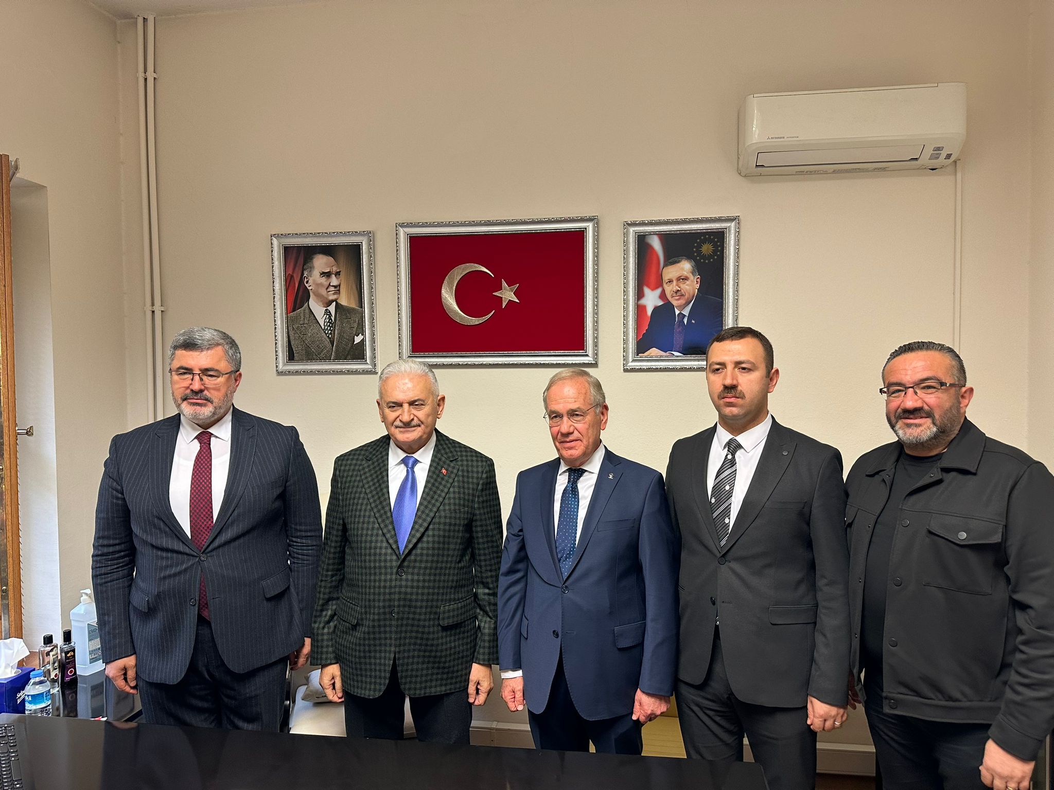 AK Parti'den yerel seçim öncesinde bomba transfer