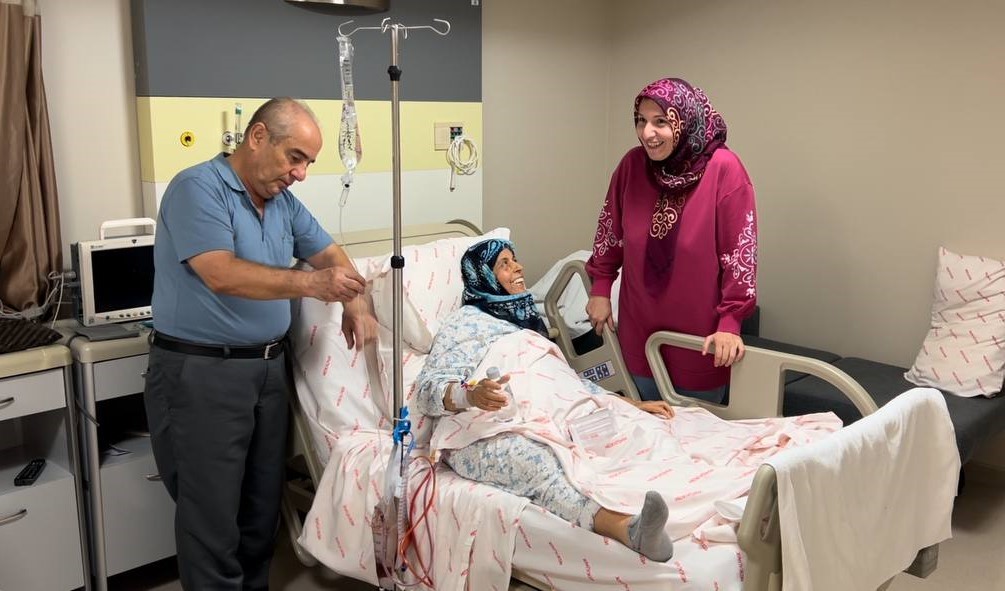 GELİNİ 2 AY ÖMÜR BİÇİLEN KAYNANASINA YENİDEN YAŞAM OLDU