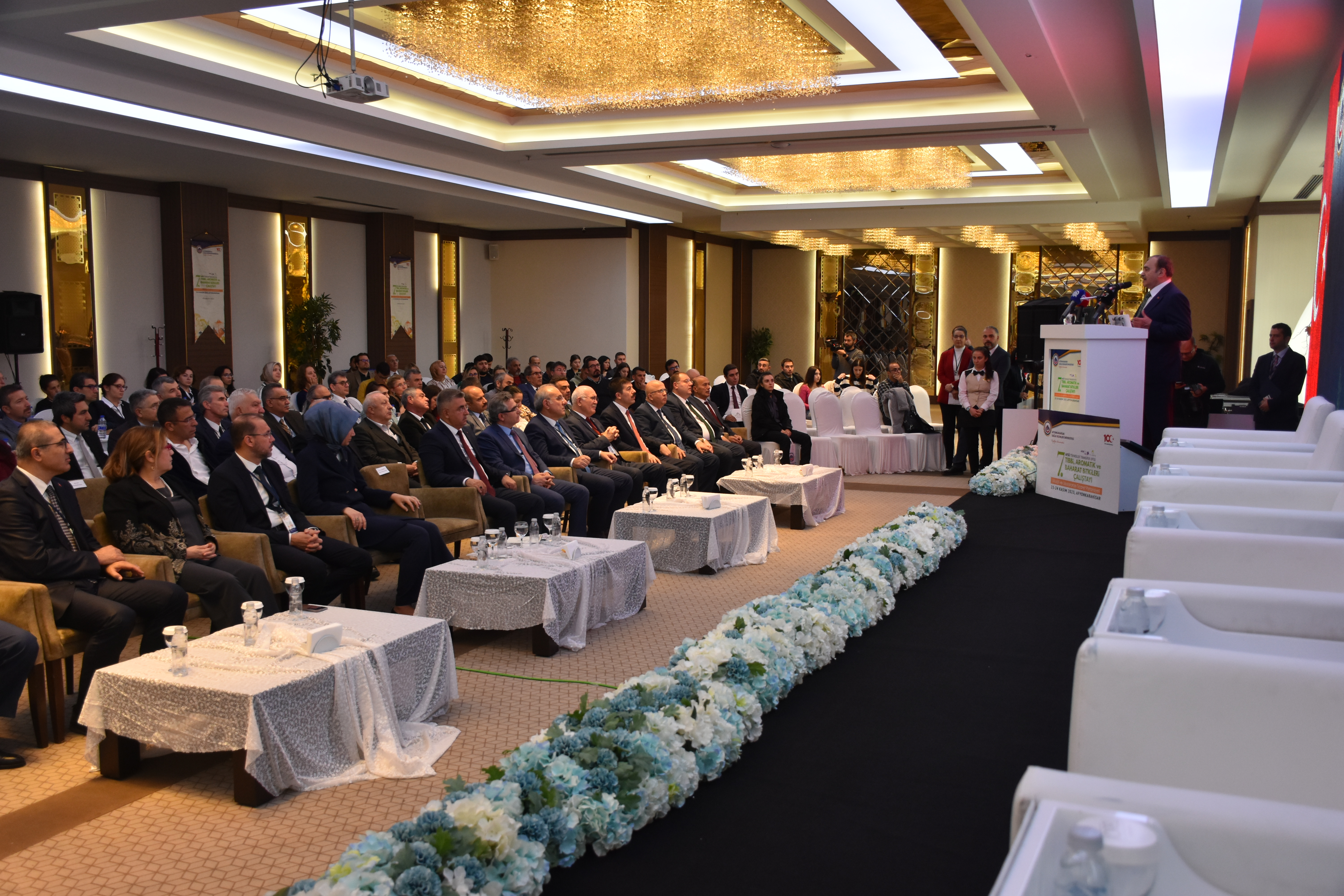"7. Tıbbi, Aromatik Ve Baharat Bitkileri Çalıştayı" Başladı