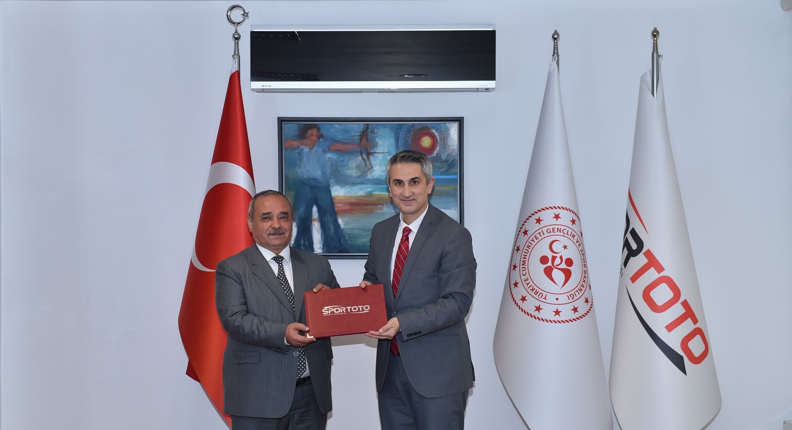 Başkan Şahin, "Gençler İstedi, Biz Yapıyoruz"