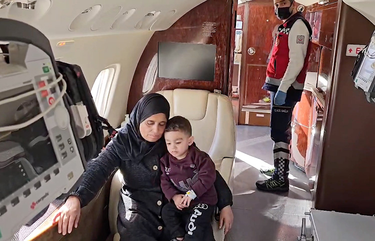 Yaralı 3 Gazzeli Çocuk Türkiye'ye Getiriliyor