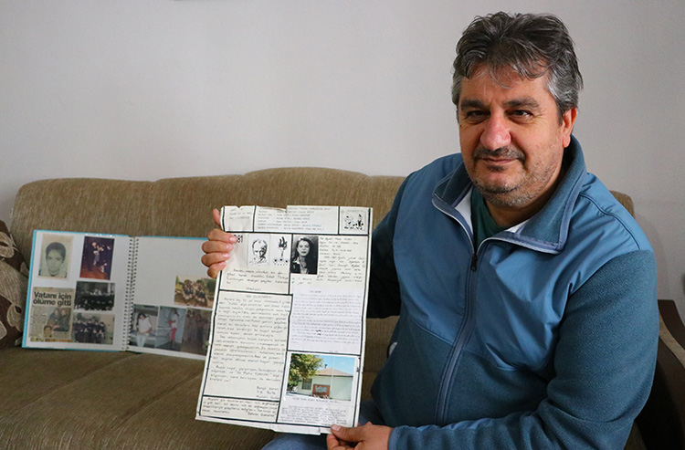 Türkiye Şehit Öğretmenlerini Unutmuyor