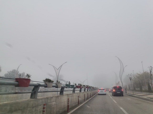 Afyon Güne Sis İle Uyandı