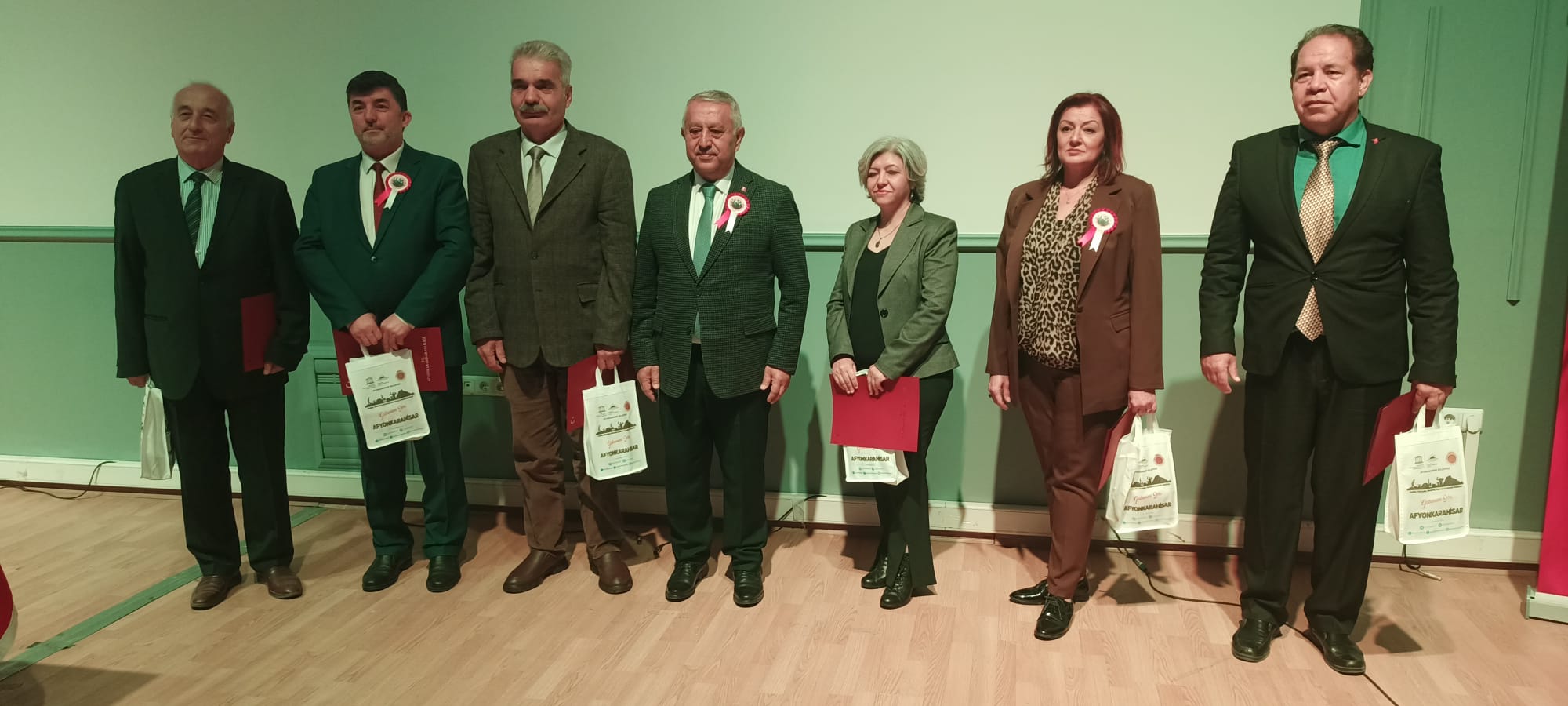 24 Kasım Öğretmenler günü resmi törenle kutlandı