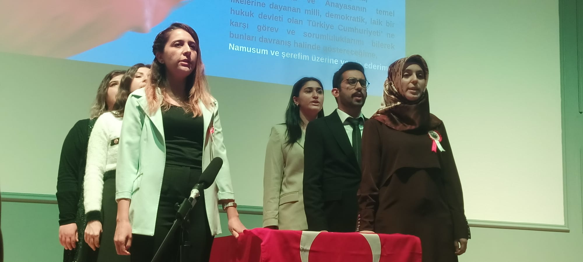 24 Kasım Öğretmenler günü resmi törenle kutlandı