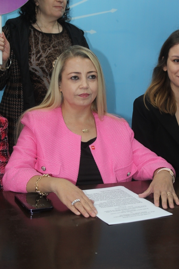 Kelebekler direnişe sahip çıkıyor