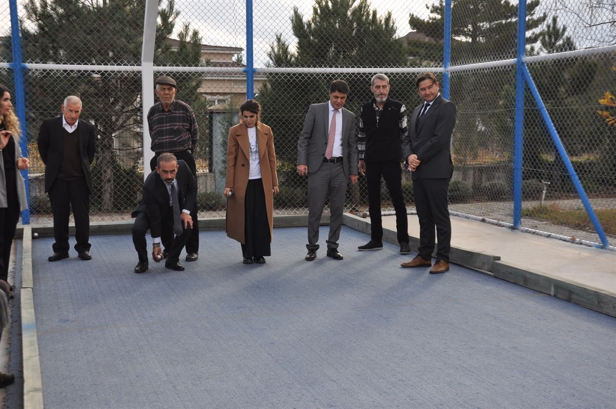Gönül elçileri huzurevi sakinleriyle kucaklaştı
