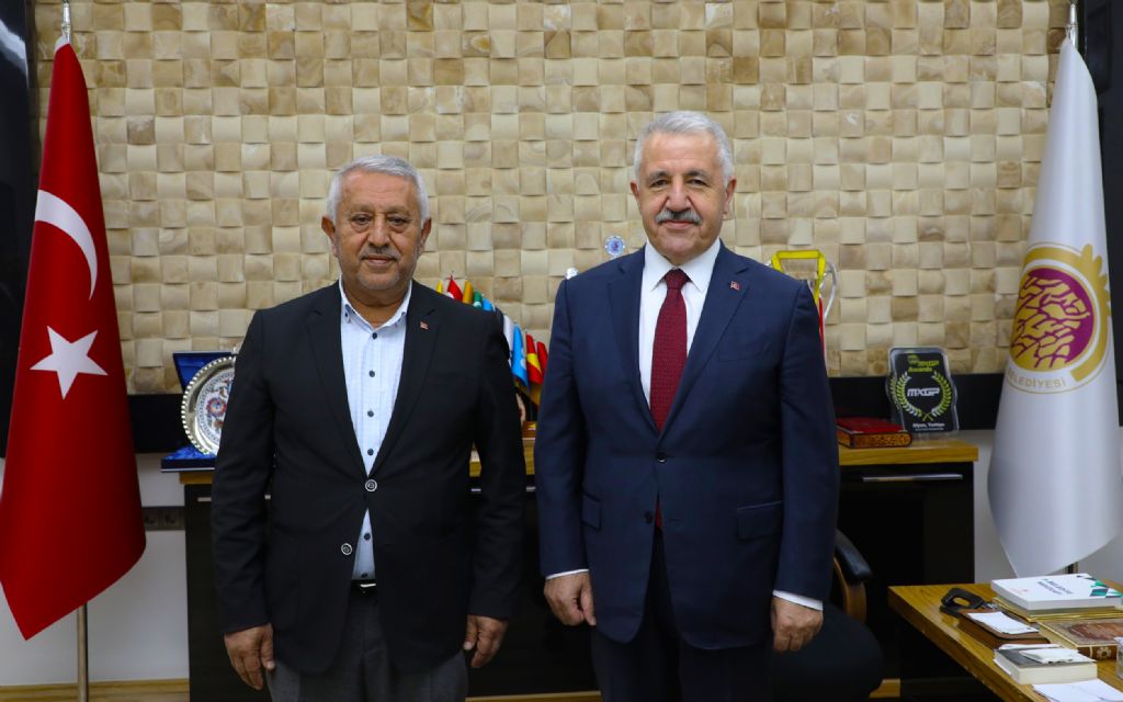 Eski bakan’dan övgü dolu sözler