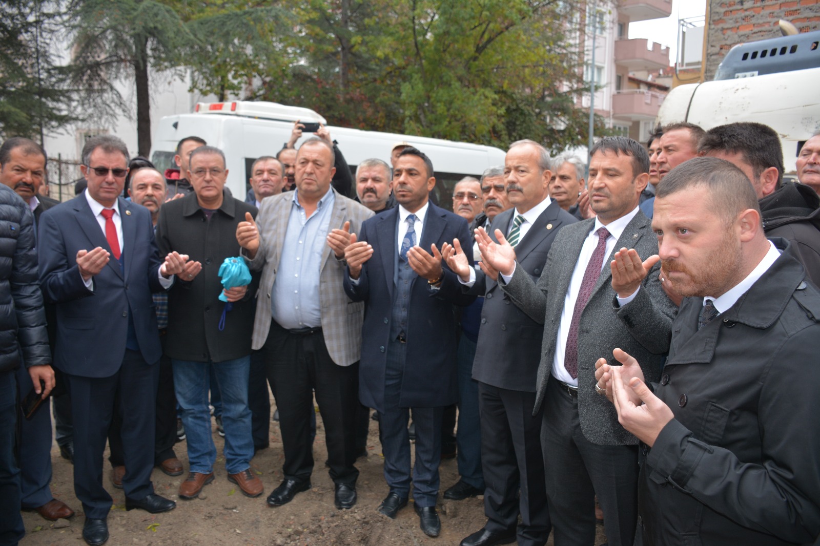 TAYTAK, "BÜTÜN İLÇELERDE ADAYLARIMIZ VAR VE ADAY ÇIKARTACAĞIZ"