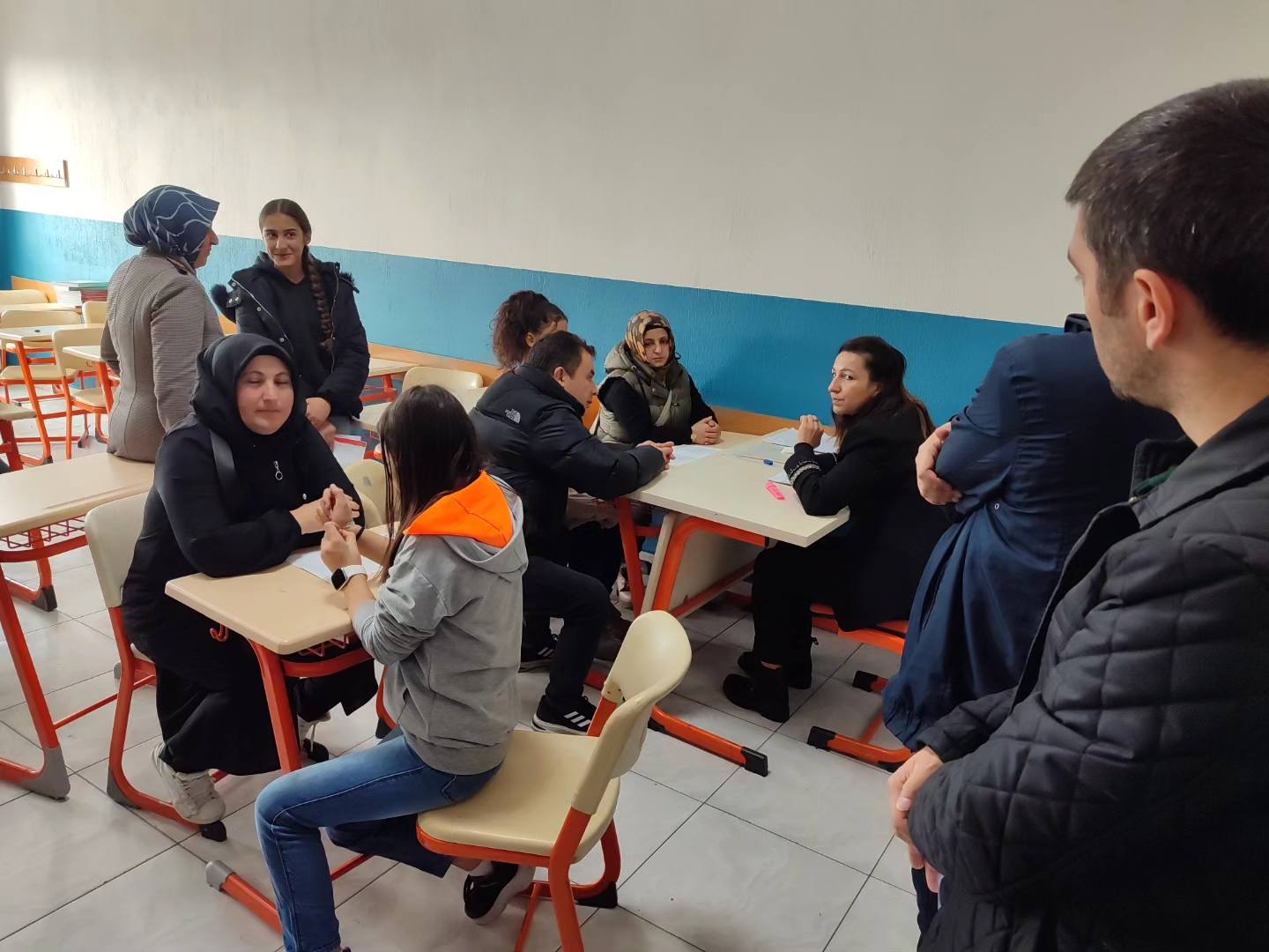 Veliler teknik koleji yerinde gezme imkanını yakaladılar teknolojilere tam not verdiler