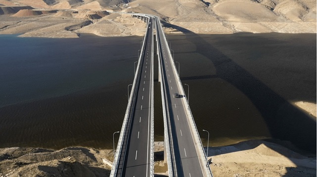 Türkiye Köprü ve Tünellerle Ulaşımda Çığır Açtı