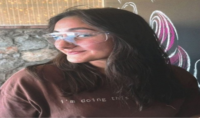 Genç Kız Herşeyden Habersiz Ölüme Gitmiş