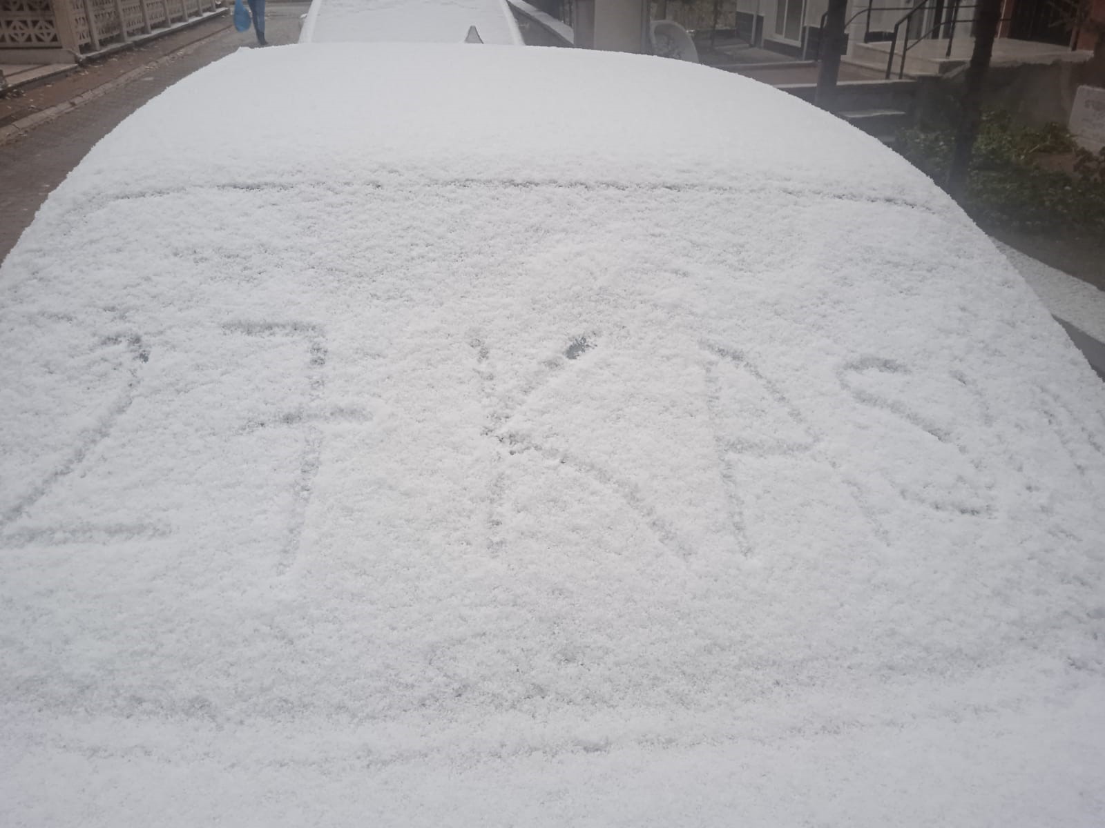 Afyon'da kara kış yüzünü gösterdi