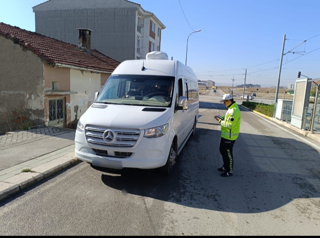 TRAFİK DENETİMLERİ DEVAM EDİYOR
