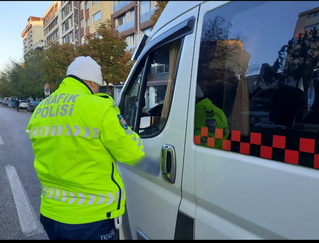 TRAFİK DENETİMLERİ DEVAM EDİYOR