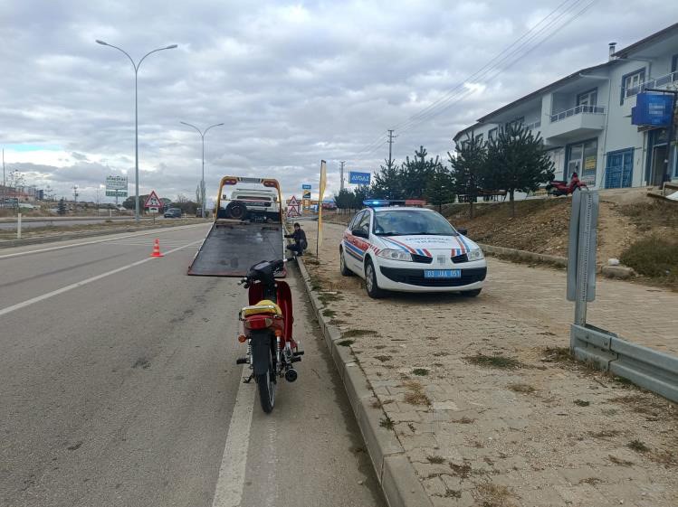 Jandarma Ekipleri Uyuşturucu Madde Ele Geçirdi