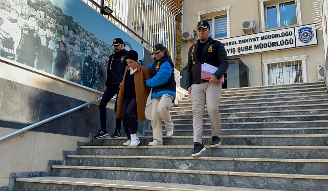Göğüs Dekolteli Yayın Pahalıya Patladı