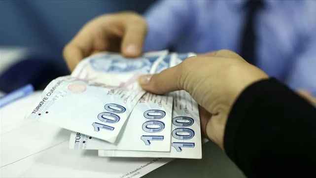 Gözler Asgari Ücret Komisyonu Toplantısına Çevrildi