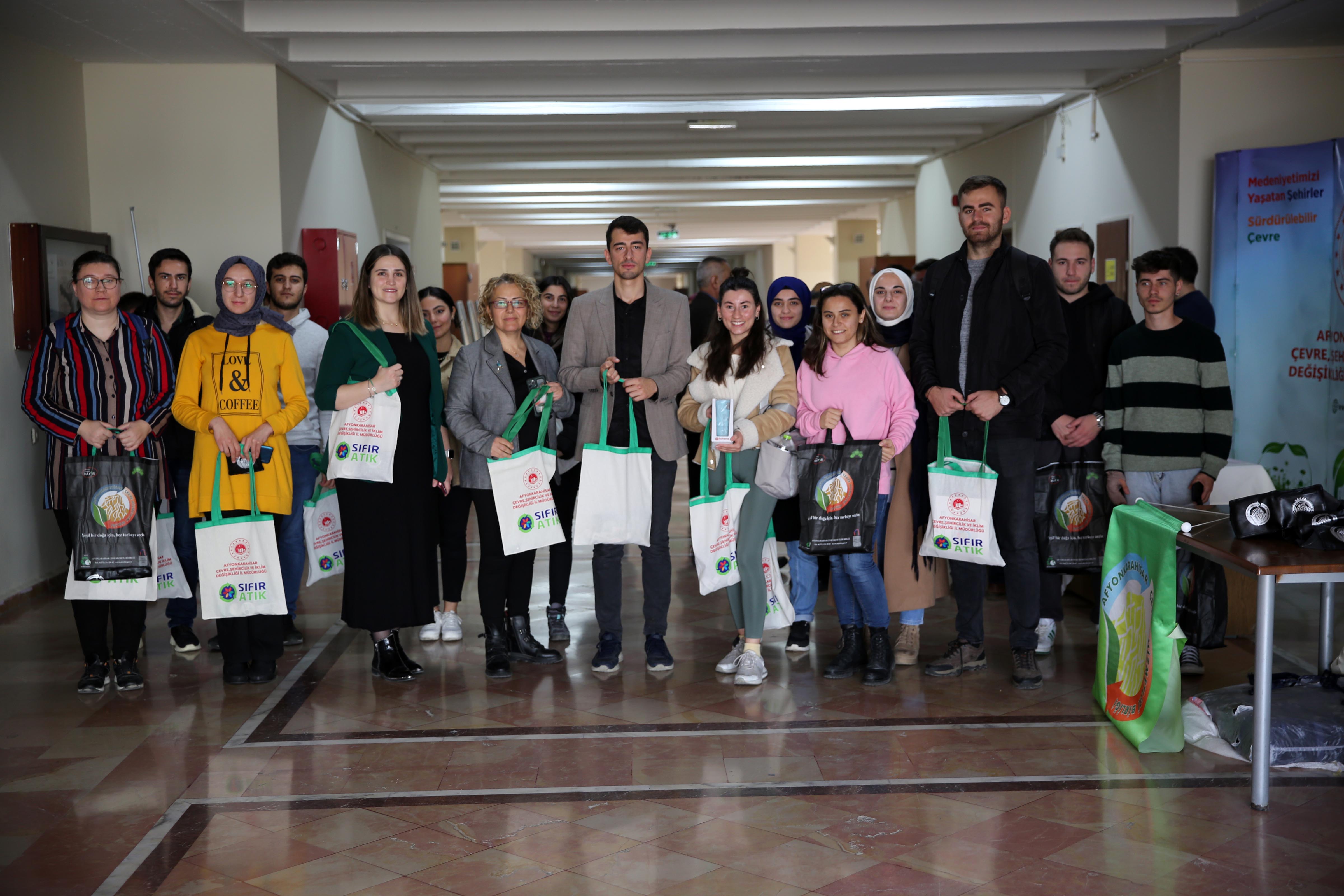 AKÜ’de “Ambalaj Atıkları Azaltım Etkinliği” gerçekleştirildi