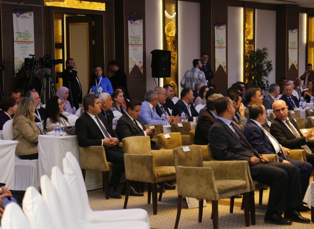 AFSÜ-TAB 2023 Afyonkarahisar’a Tıbbi ve Aromatik Bitkiler Borsası Müjdesi ile Tamamlandı