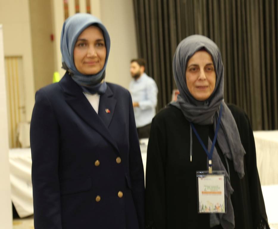 AFSÜ-TAB 2023 Afyonkarahisar’a Tıbbi ve Aromatik Bitkiler Borsası Müjdesi ile Tamamlandı